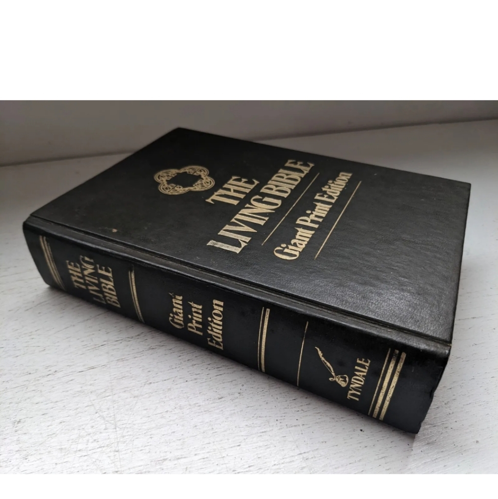 The Living Bible Giant Print Edition 1984 Hardcover Vintage